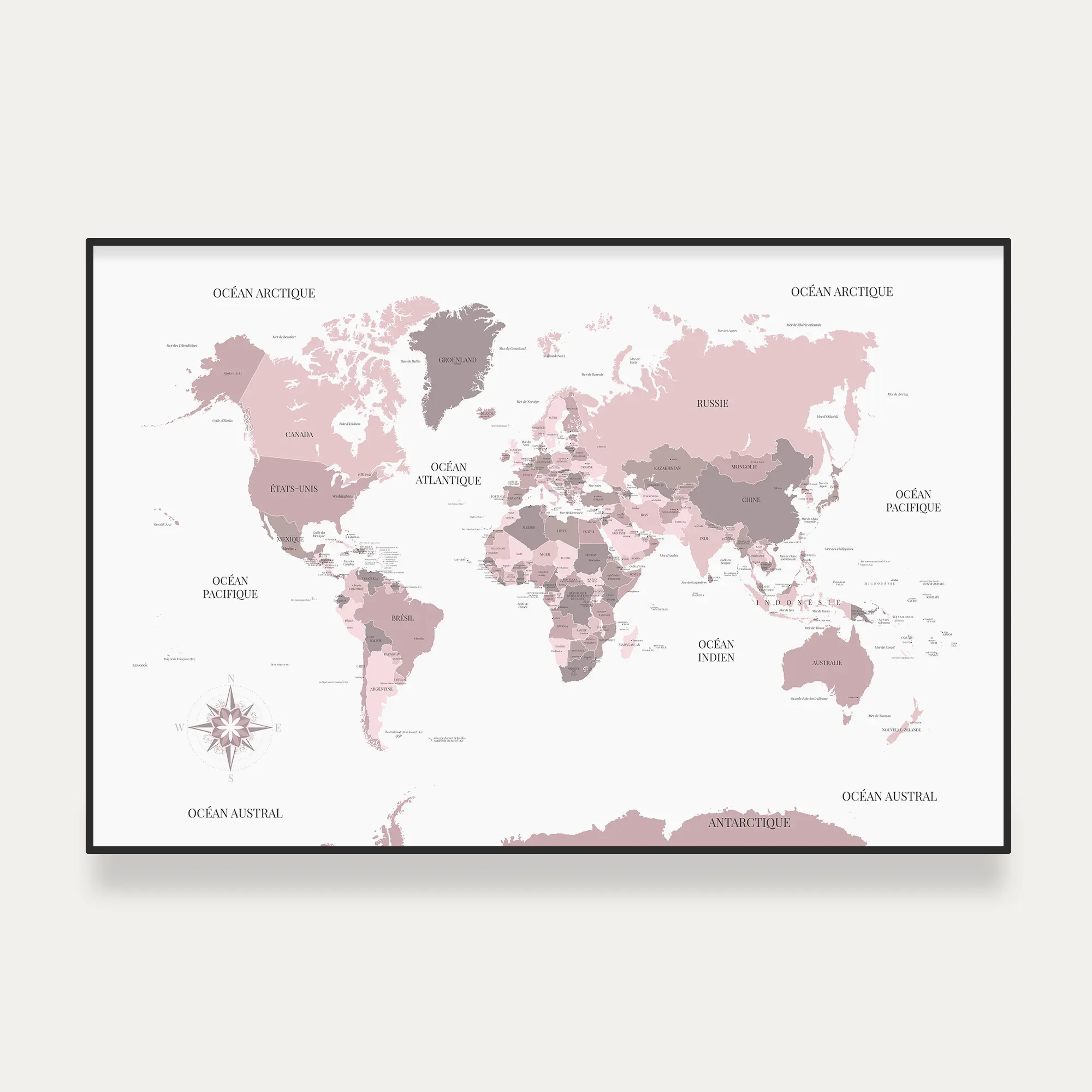 Carte du monde politique Rose encadrée sur mur blanc - Affichéo