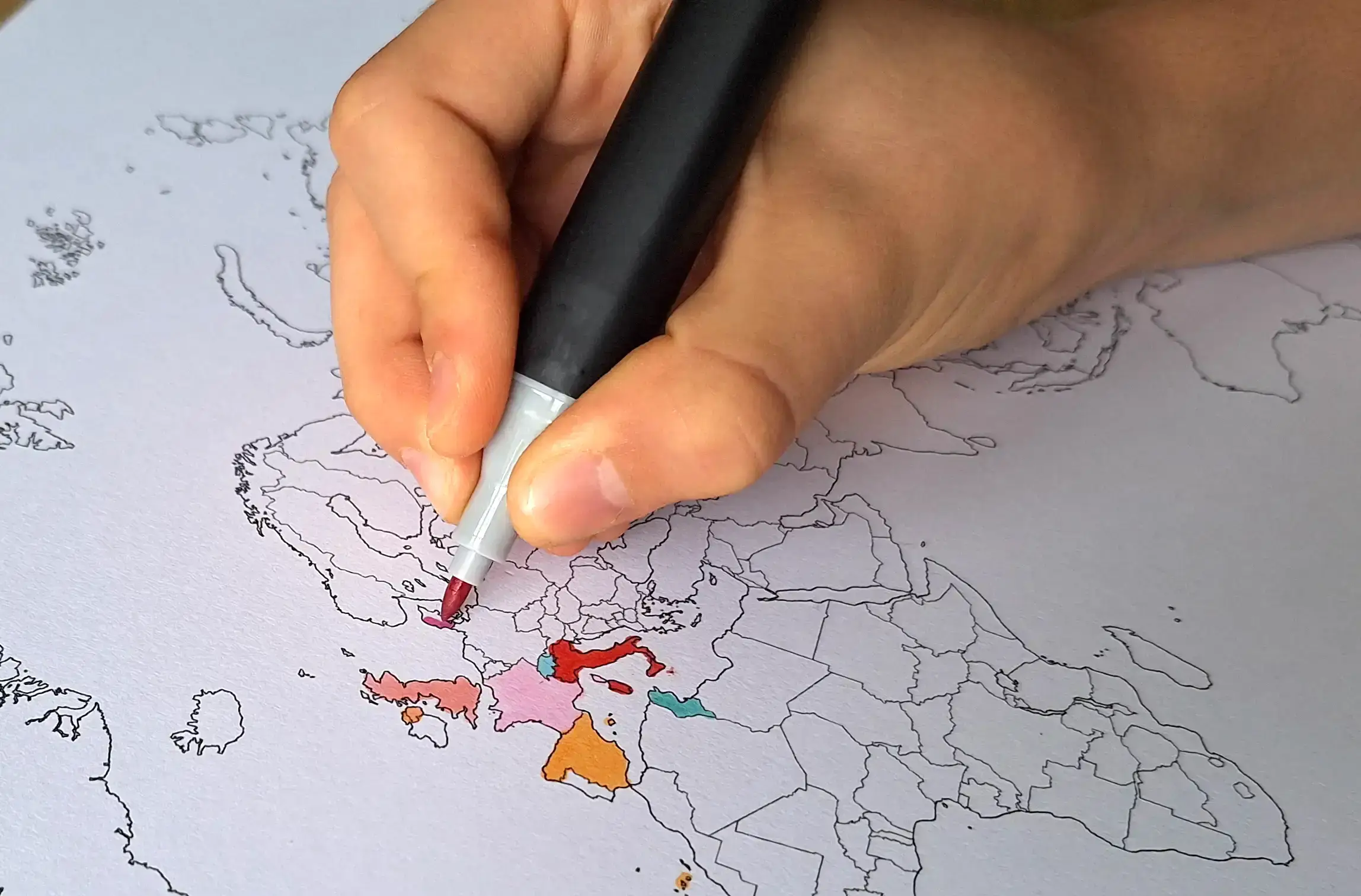 Carte du monde vierge à colorier